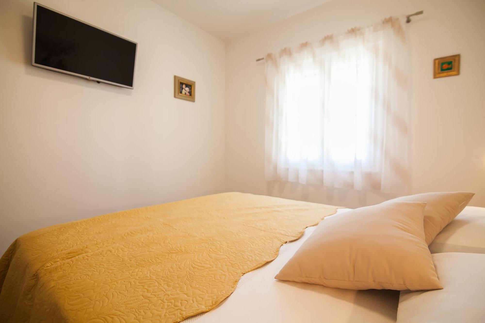 Sirius Apartments Bol Kültér fotó