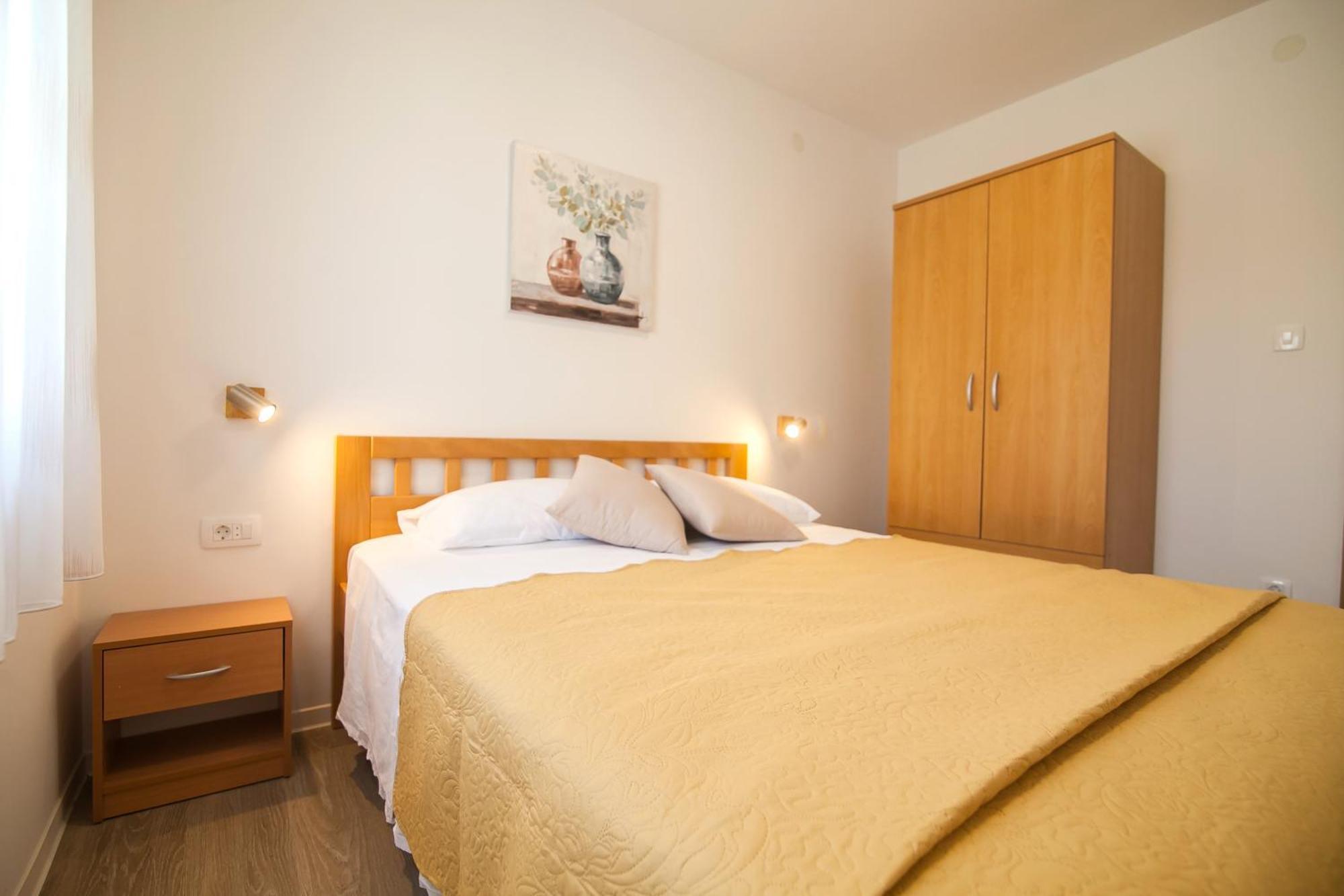 Sirius Apartments Bol Kültér fotó