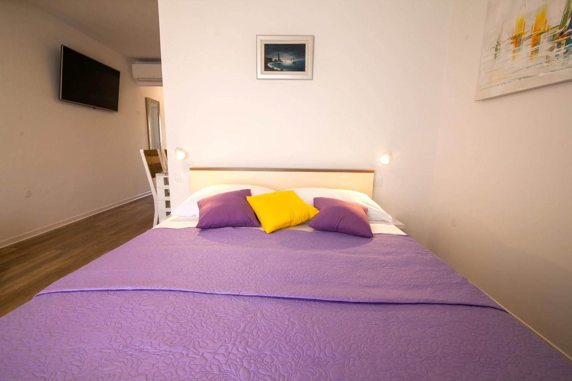 Sirius Apartments Bol Kültér fotó